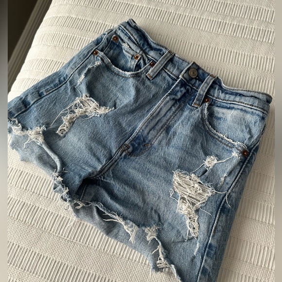 Abercrombie & Fitch Mom Shorts - Picture 1 of 3